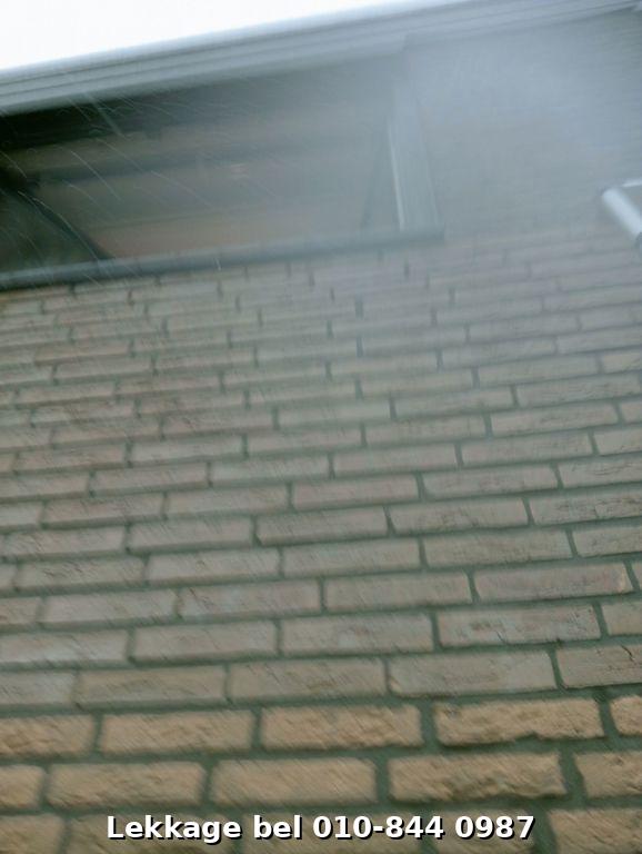 Lekdetectie foto Rotterdam Ommoord